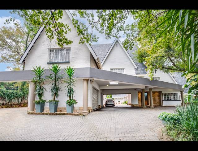 6 BEDROOM HOUSE FOR SALE IN BRYANSTON